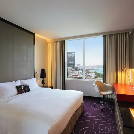 Hard Rock (adults Only) 4*