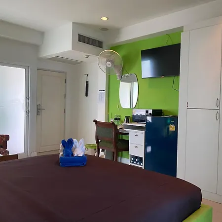 Hotel Access 3*