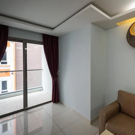 C-view 1 Boutique Aparthotel 3*