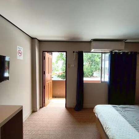 Aparthotel Peter's House2 Five Minutes To The 3*