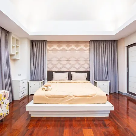 Brightfly Pool Villa Pattaya