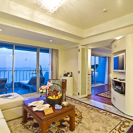 โรงแรม Royal Wing & Pattaya