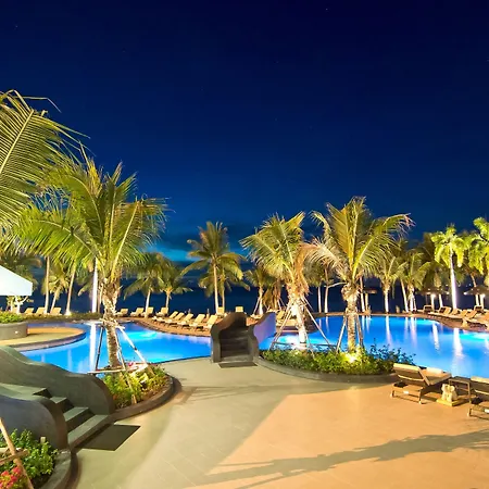 โรงแรม Royal Wing &