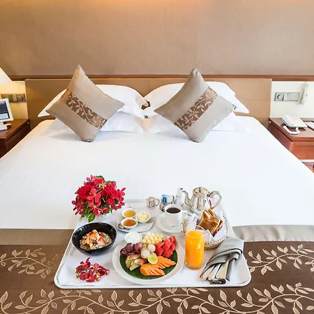 Royal Wing & โรงแรม 5*