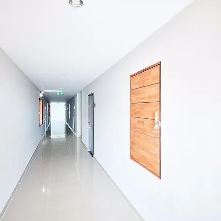 Apartment Family In Baan Pakdi