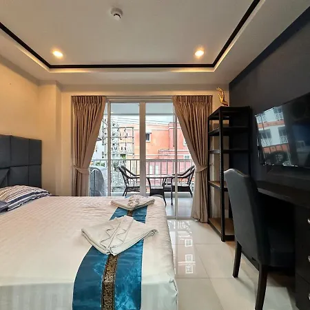 Cozy Near The Sea Apartment *