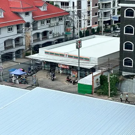 Cozy Near The Sea Apartment *