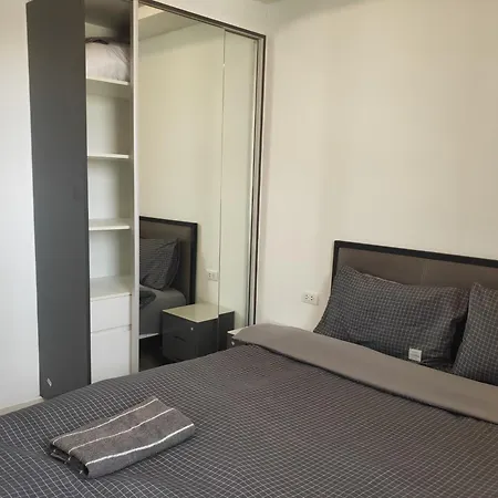 Arcadia Beach-continental Apartment