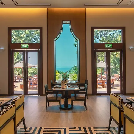 Intercontinental By Ihg รีสอร์ท 5*