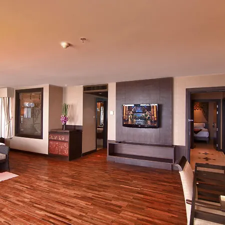 Garden Cliff And 5* Pattaya