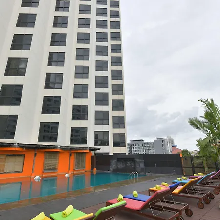 The Seasons โรงแรม 3*