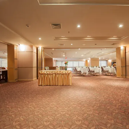 The Seasons โรงแรม Pattaya