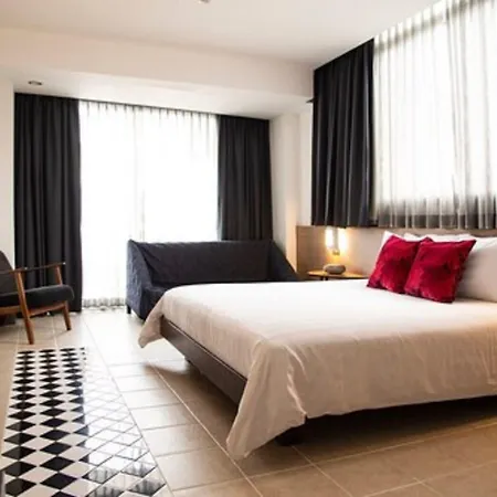 Hotel Baboona Beachfront Living 3*