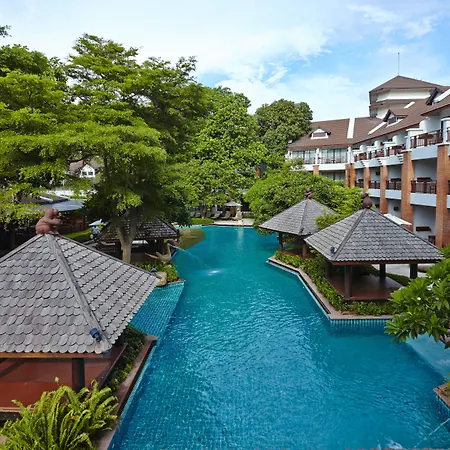 วู้ดแลนด์ โฮเต็ล แอนด์ รีสอร์ท Pattaya
