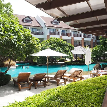 รีสอร์ท วู้ดแลนด์ โฮเต็ล แอนด์ 4*