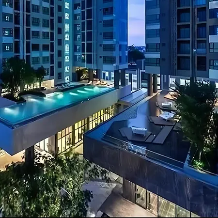 The Base Sea View Pattaya