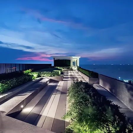 The Base Sea View Apartment Pattaya