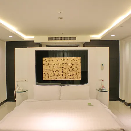 Hotel Nova By Compass Hospitality