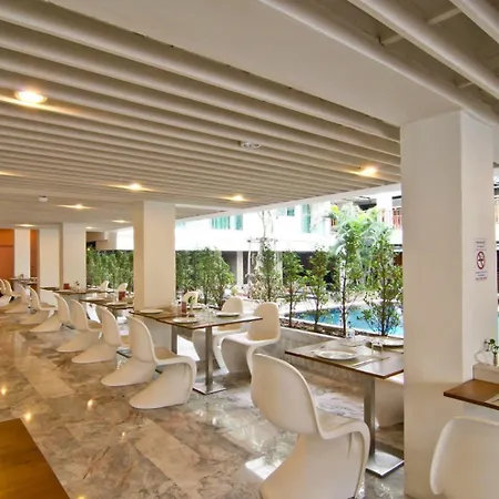 Sunshine & Residences Hotel 4*