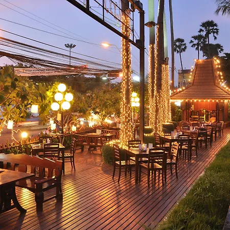 Hotel Jomtien Palm & - Family-friendly