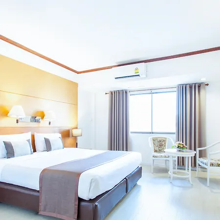 โรงแรม เดอะเบเวอร์ลีโฮเทลพัทยา Pattaya
