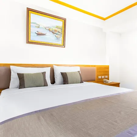เดอะเบเวอร์ลีโฮเทลพัทยา โรงแรม Pattaya