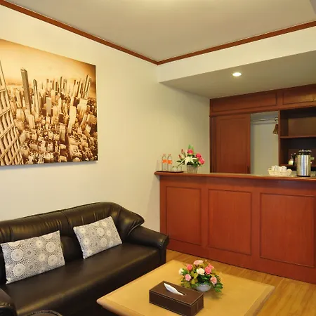 โรงแรม เดอะเบเวอร์ลีโฮเทลพัทยา Pattaya