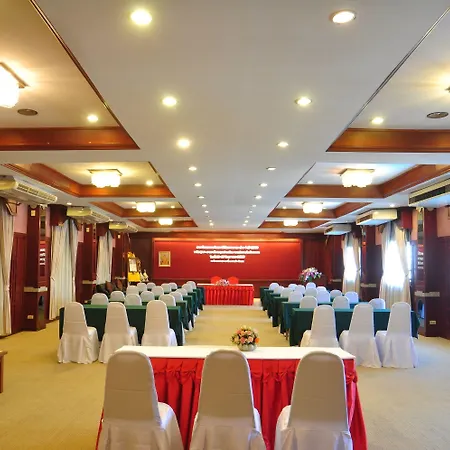 เดอะเบเวอร์ลีโฮเทลพัทยา 4* Pattaya