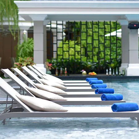 เดอะเบเวอร์ลีโฮเทลพัทยา โรงแรม Pattaya