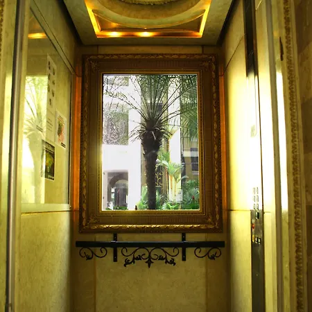 Hotel Four Seasons Place
