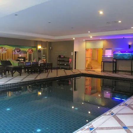 Loft Hotel 3*