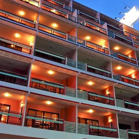 Loft Hotel 3*