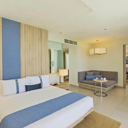 Hotel By Ihg 5*