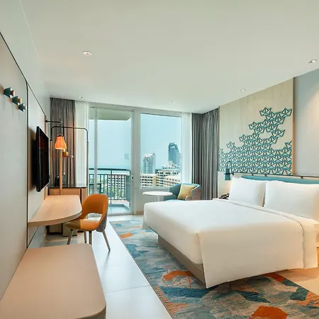 โรงแรม โรงแรมฮอลิเดย์อินน์ พัทยา