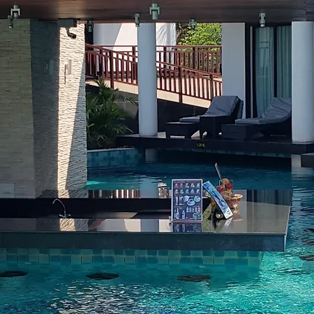 Z Through By The Zign Hotel Pattaya
