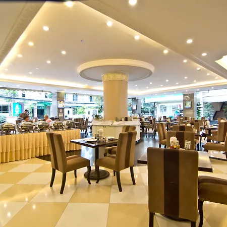 โรงแรม แอลเค รอยัลสวีท 4*