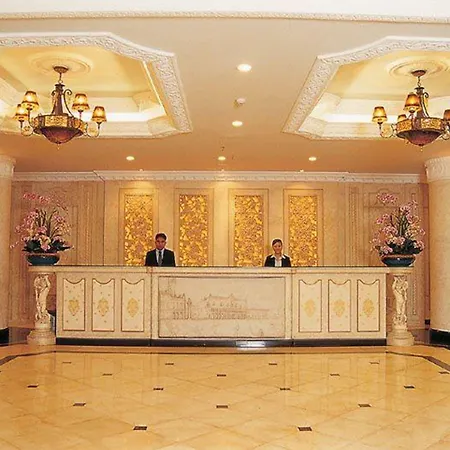 Lk Metropole Hotel