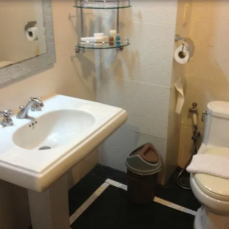 Lk Metropole Hotel 4*