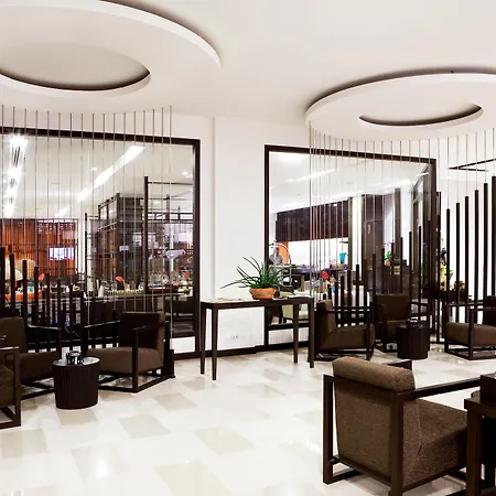 โรงแรม Signature 4*