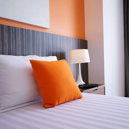 J โรงแรม Pattaya