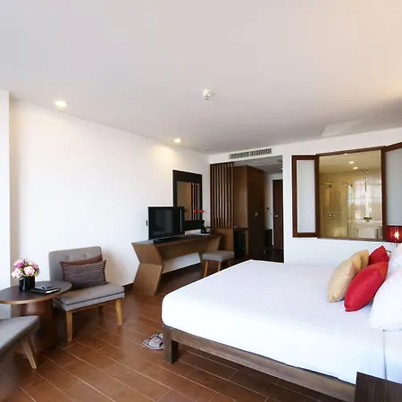 J Pattaya