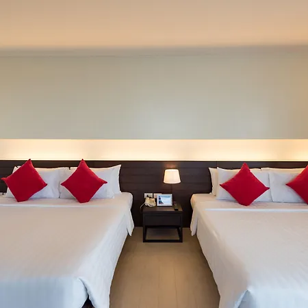 J โรงแรม Pattaya