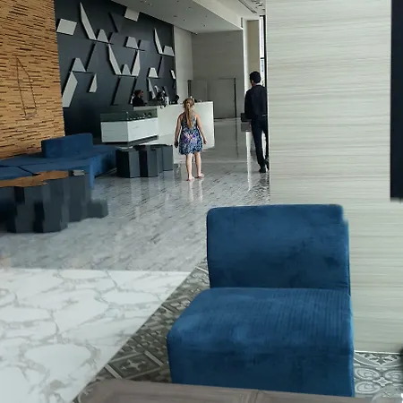 Tsix5 Hotel
