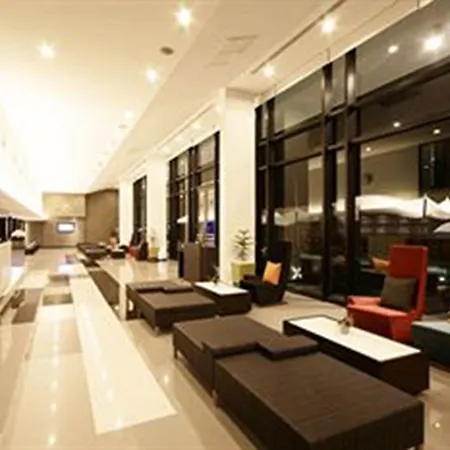 Hotel Tsix5 Pattaya