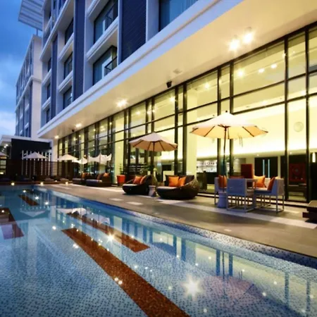 Hotel Tsix5 Pattaya