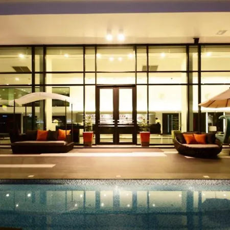 Hotel Tsix5 Pattaya
