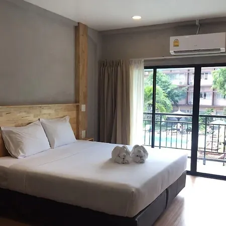 Hotel Basaya & 3*