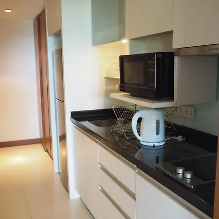โรงแรม Woodlands