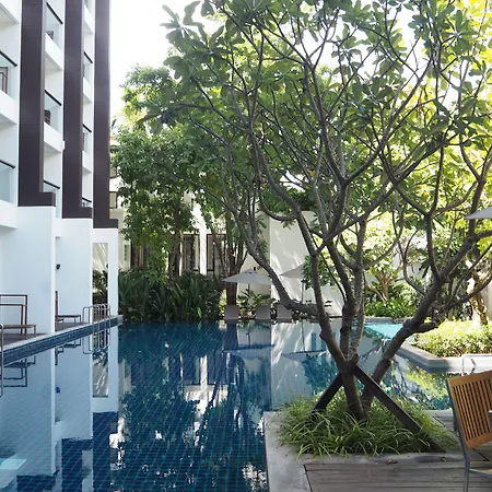 Woodlands Hotel 4*