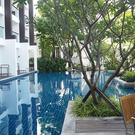 Woodlands โรงแรม